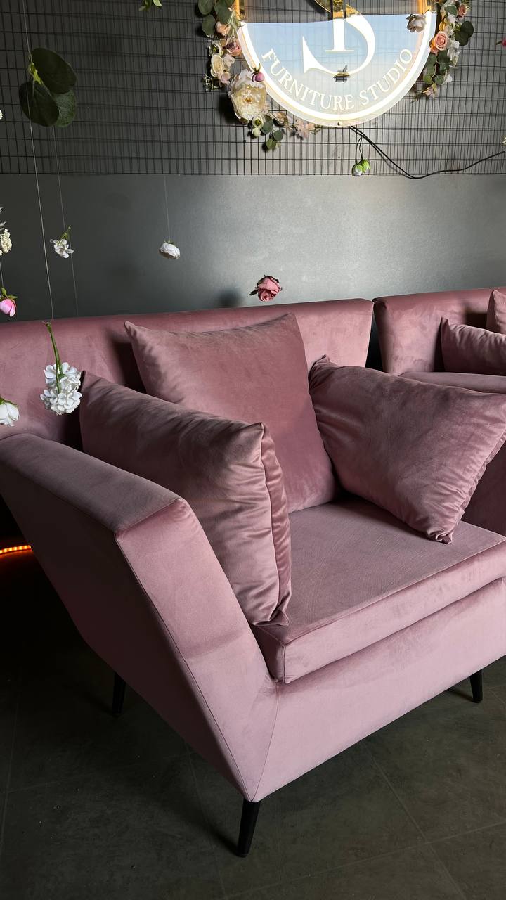 Chloe armchair