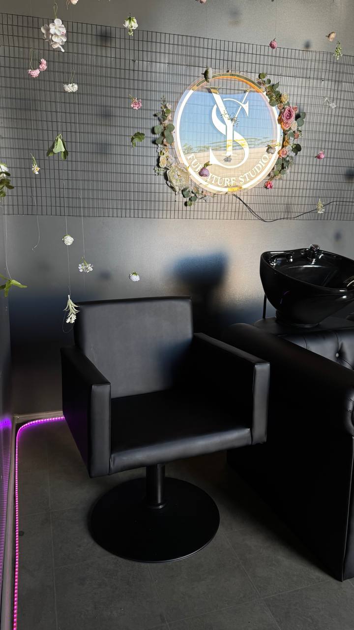 Qvadro Barber Chair - Image 8