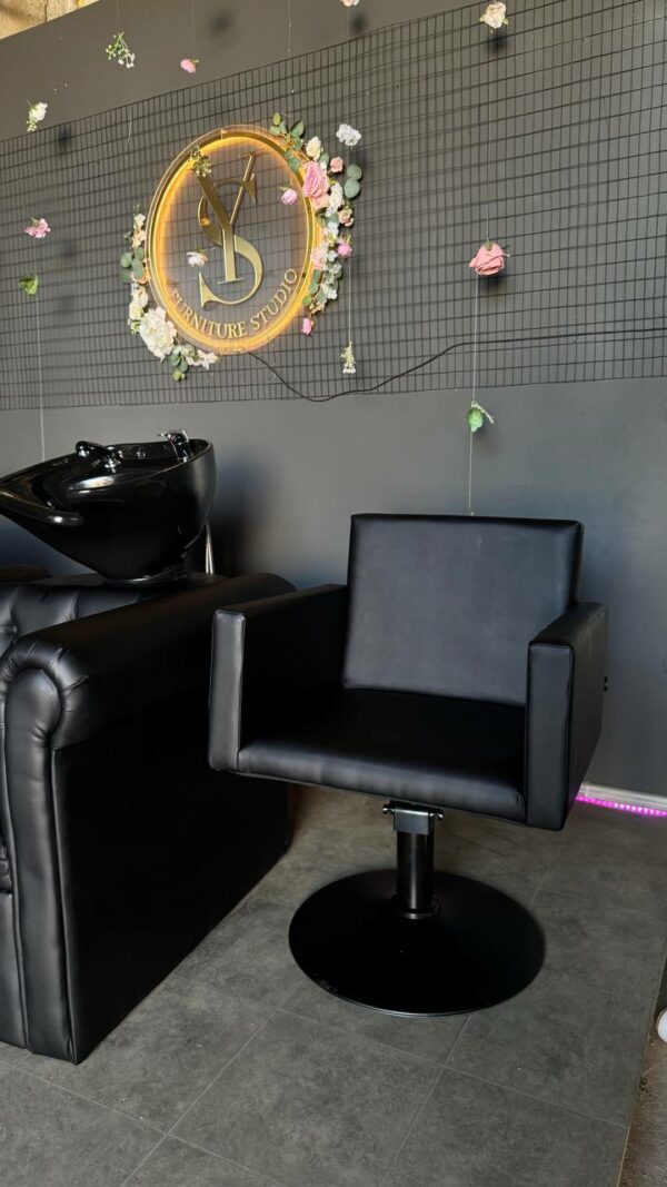 Qvadro Barber Chair - Image 7