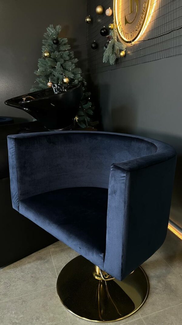 Oval Barber Chair - Image 4