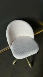 Стілець Soft білий букле, на колесах, золота база - Зображення 3