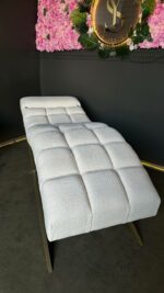 Кушетка для нарощення вій Loft біла букле, регульоване узголів’я, золота основа - Зображення 2