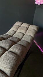 Кушетка Loft квадратна прошивка, букле taupe (бежево-сіра), чорна основа - Зображення 4