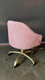 Стілець Classic на колесах, золота база, рожева тканина букле - Зображення 5