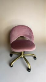 Стілець Mood на колесах золото, велюр пудрово-рожевий | Сучасний офісний / косметичний стілець