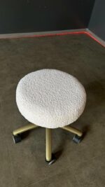 Стілець Таблетка на колесах, золота основа | М’який стілець для майстра / салону - Зображення 3