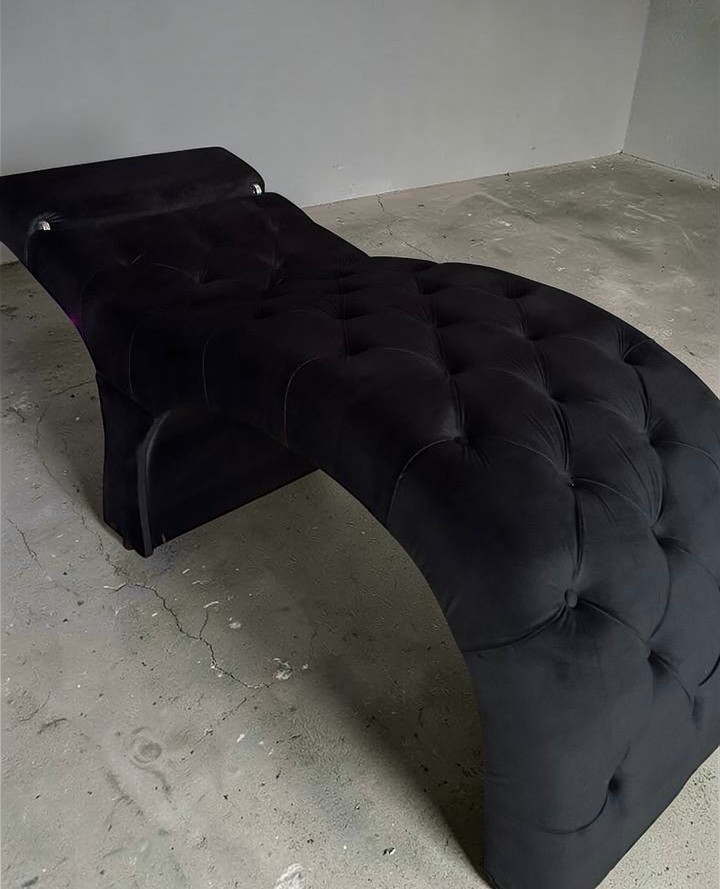 IMG_0596 — копия Купити кушетку для нарощення вій чорна велюр | Косметологічна кушетка з регулюванням спинки - Зображення 1