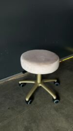 Стілець таблет на колесах золото бежевий велюр | Майстер-стілець для салону - Зображення 4