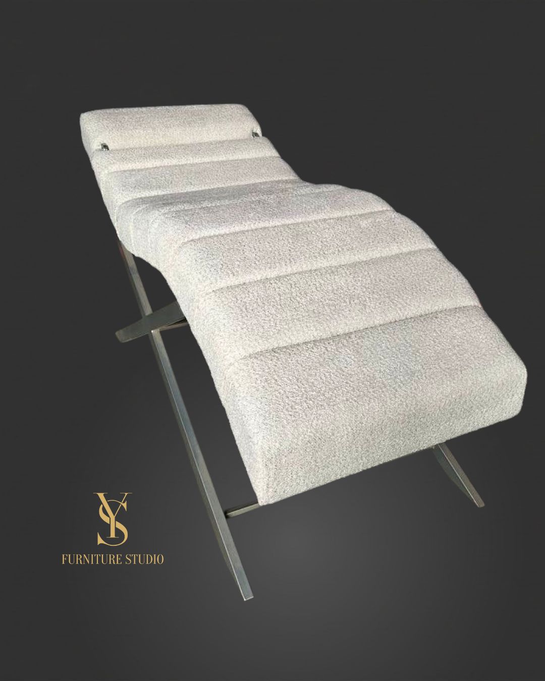 Косметологічне кушетка Lounge Bouclé 185×70 см для lash та салону краси | YS Furniture Studio Косметологічне кушетка Lounge Bouclé у світлому букле на металевій хрестоподібній основі. Сучасне м’яке лежак-крісло для салону краси, lash та косметологічних процедур.